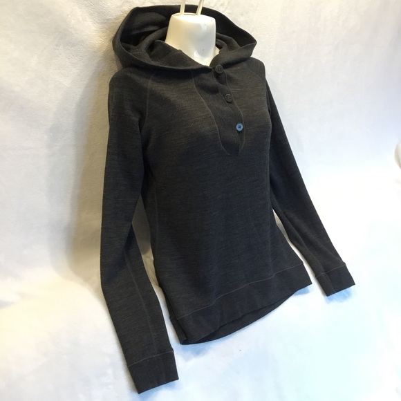 Icebreaker ❄️ Merino wool pullover hoodie